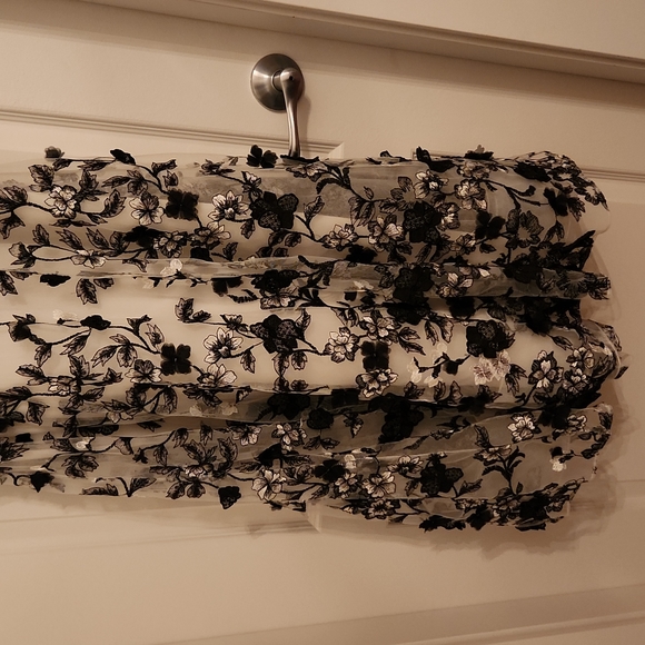 Marchesa notte embroidered tulle midi gown - Picture 6 of 8